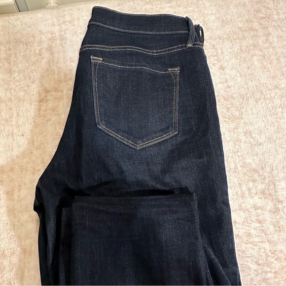 Old Navy, Curvy Mid-rise 
size 8 - Picture 2 of 5